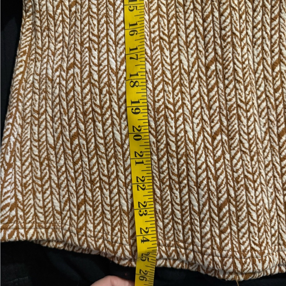 Brown & cream top by Voy from The Buckle size medium - Picture 3 of 5